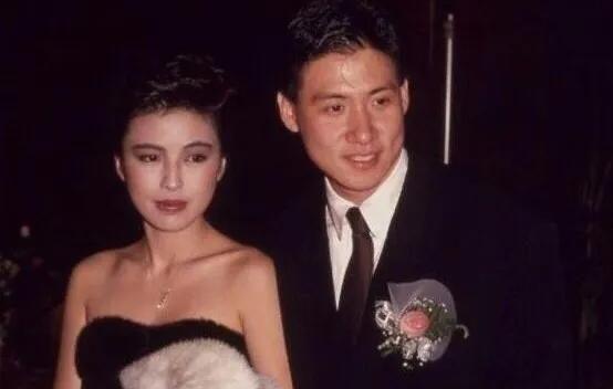 位男星个个花钱如流水一般人真养不起九游会J9入口娶了“败家老婆”的3(图4)